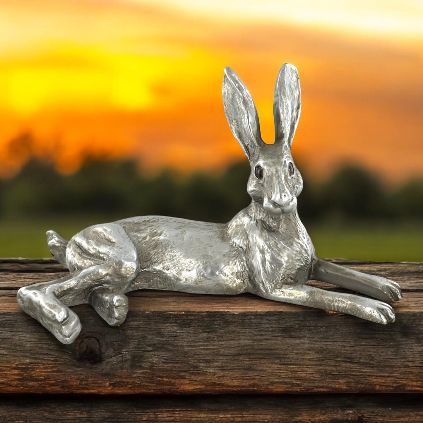Elegant Antique Silver Hare Statue - 21cm Resin Sculpture - Classic Home Decor Gift
