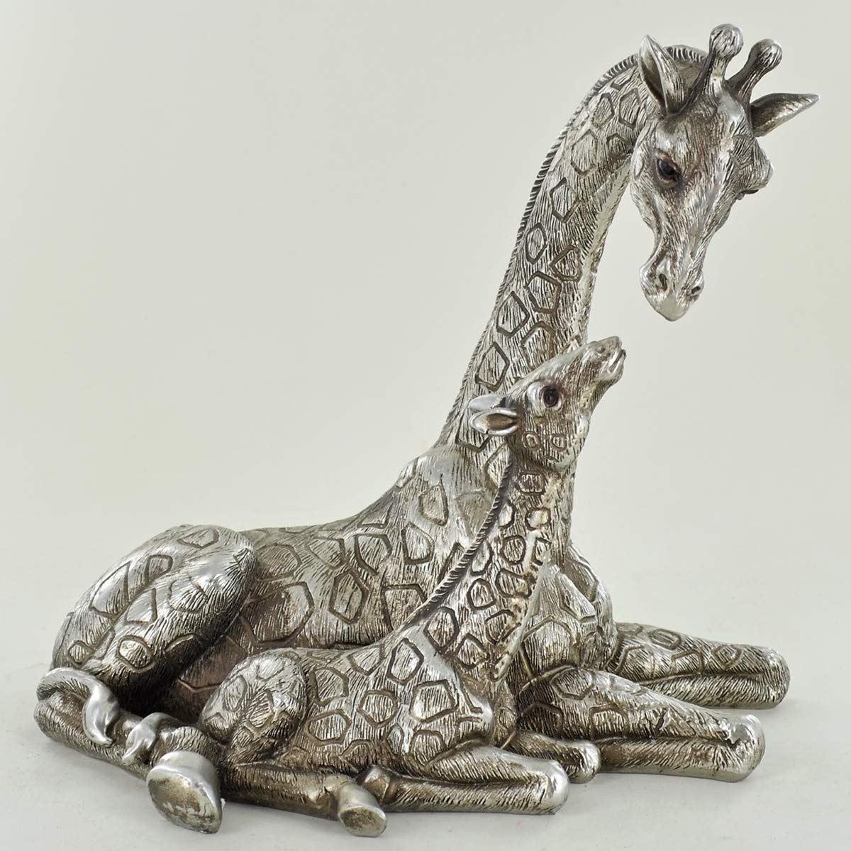 Giraffe Mother & Baby Ornament | Hand-Cast Artisan Decor | Wildlife Sculpture 17cm