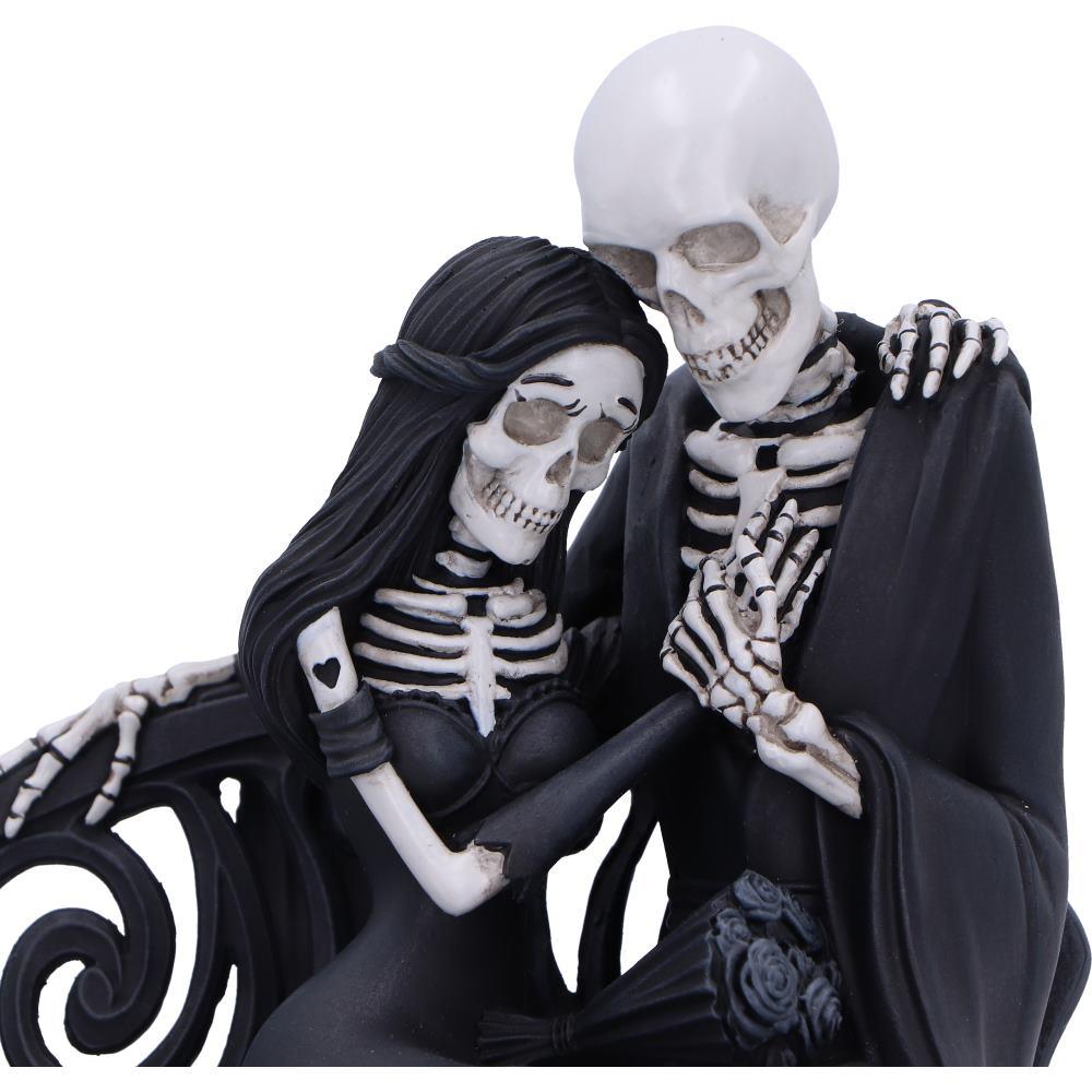 Romantic Death Embrace Statue Eternal Bond Skeleton Couple Fantasy Figurine