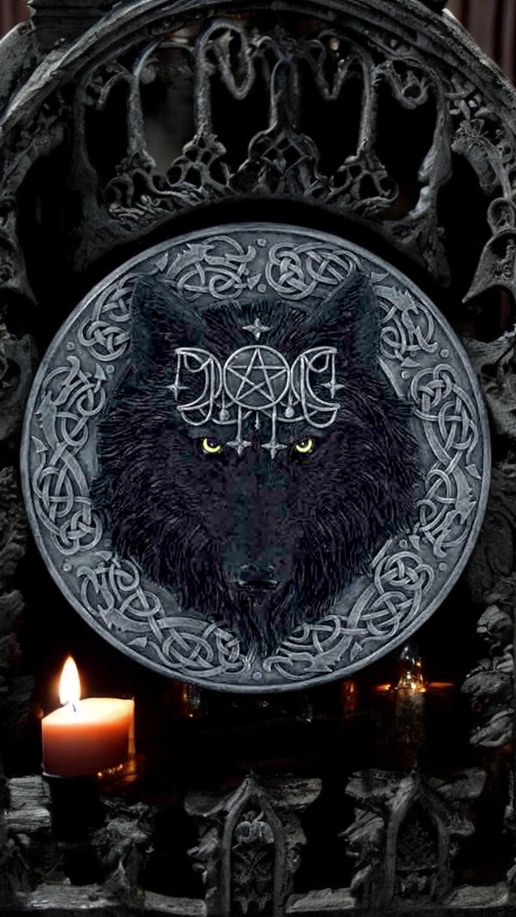 Black Wolf Celtic Pagan Wall Hanging Resin Plaque - Mystical Wiccan Home Decor 20cm