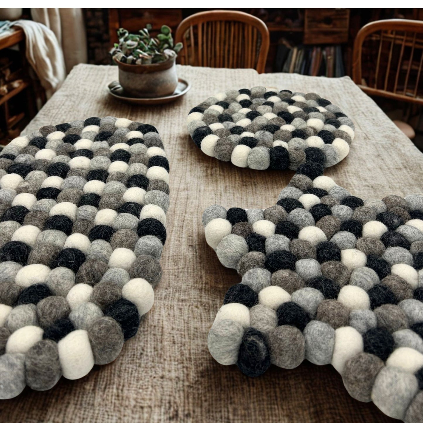 Felt Ball Star Centre Mat - Multi Grey Colour