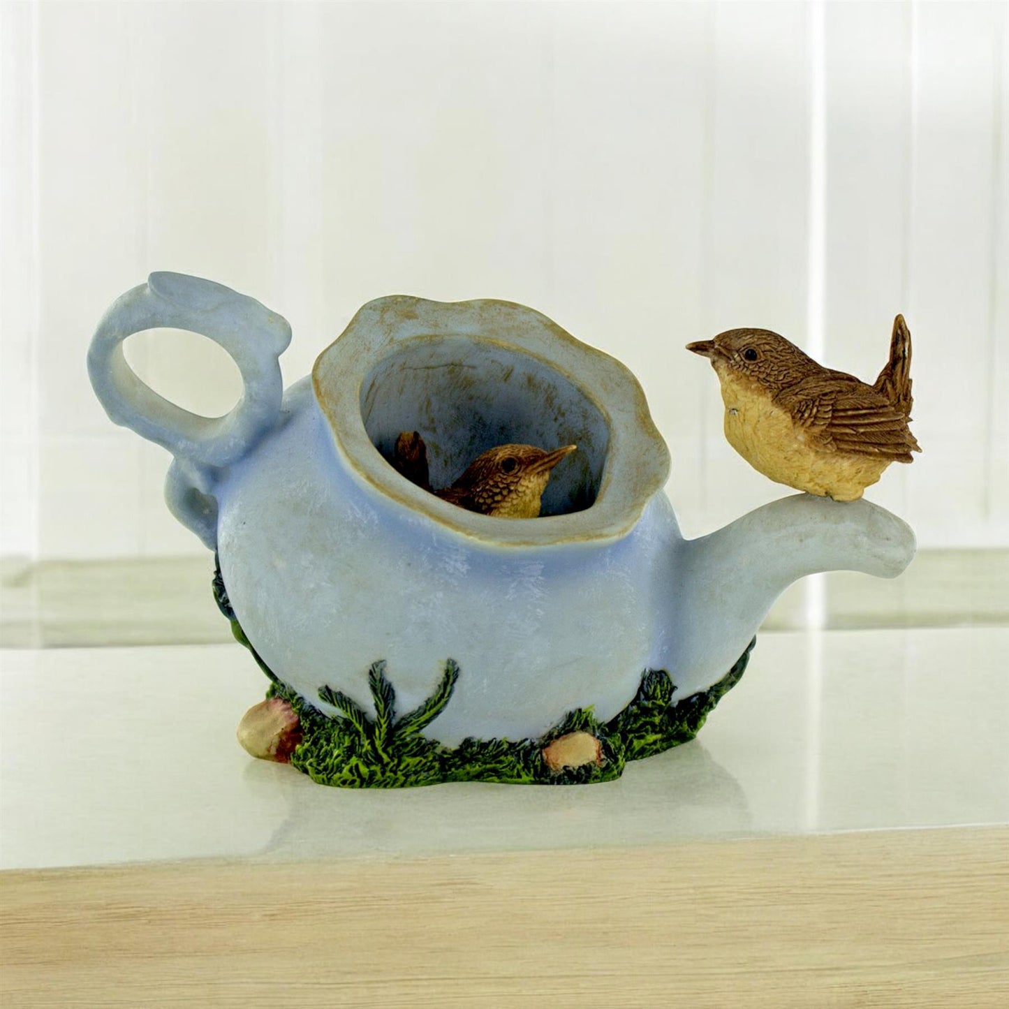 Charming Wrens in a Kettle Garden Ornament - Handcrafted Resin Bird Decor - Perfect for Nature Lovers!