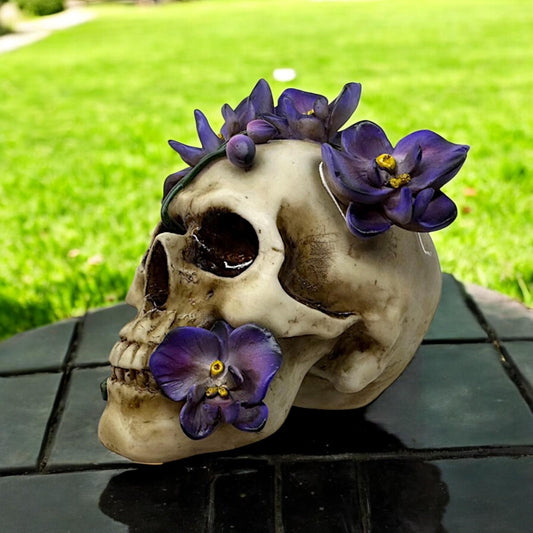 Gothic Skull Figurine Floral Decay Design Halloween Statue Fantasy Ornament