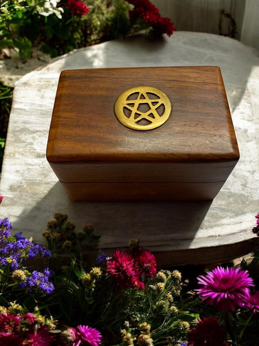 Mystical Handcrafted Wooden Pentagram Box with Brass Inlay – Perfect for Storing Crystals, Jewelry & Keepsakes Spiritual Storage Decor