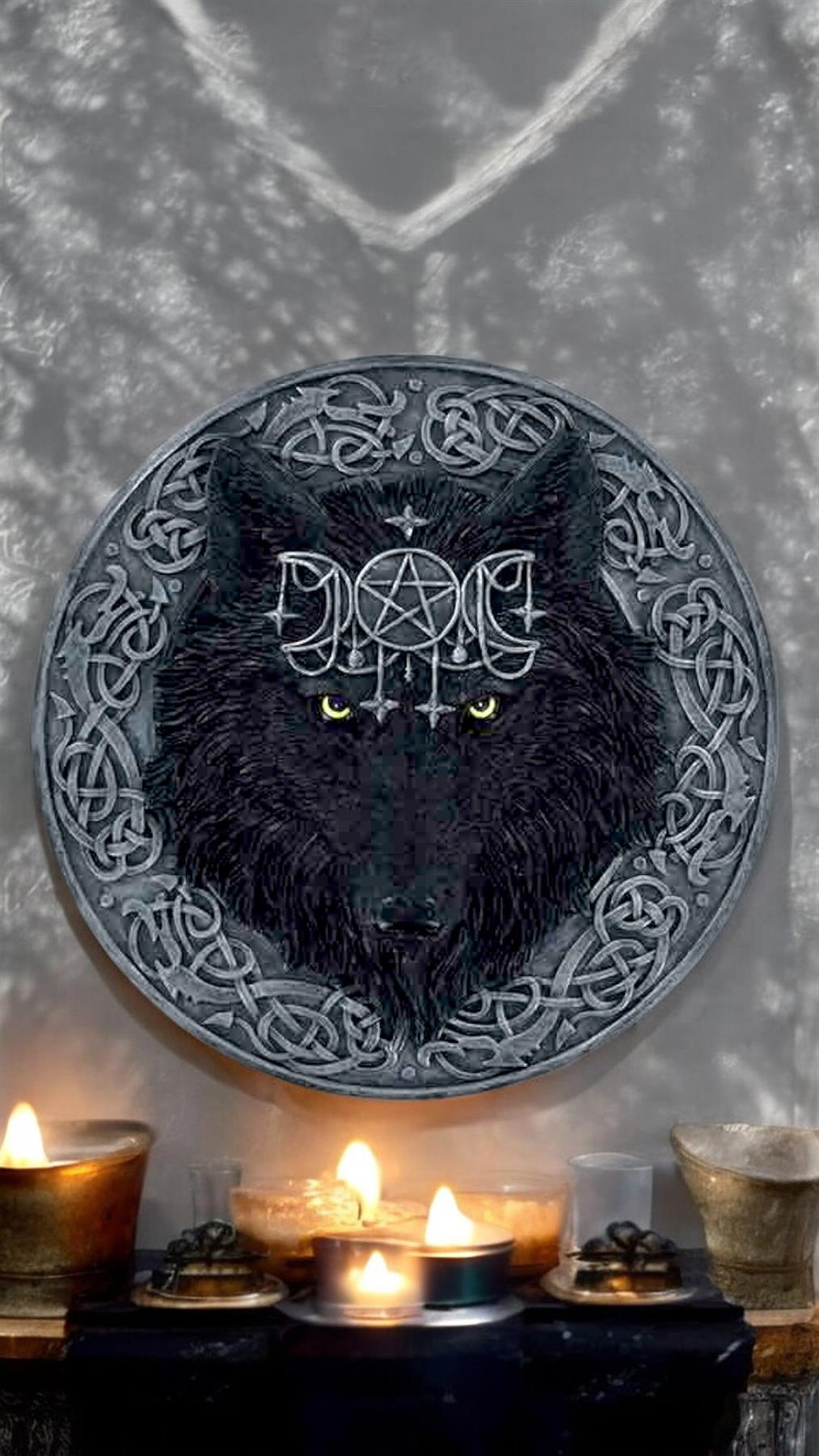 Black Wolf Celtic Pagan Wall Hanging Resin Plaque - Mystical Wiccan Home Decor 20cm
