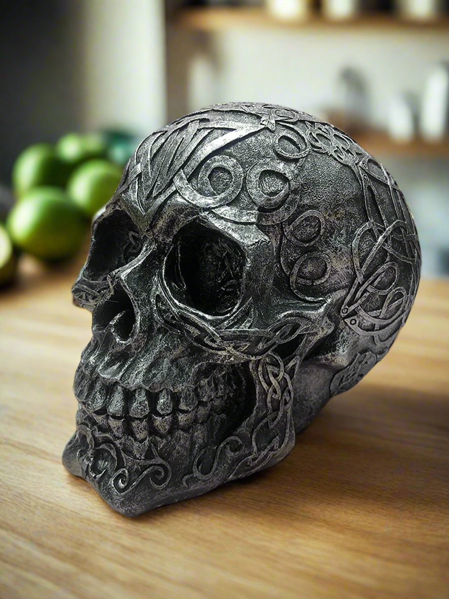 Elegant Celtic Silver Skull Figure: Novelty Gothic Decor for Home or Halloween