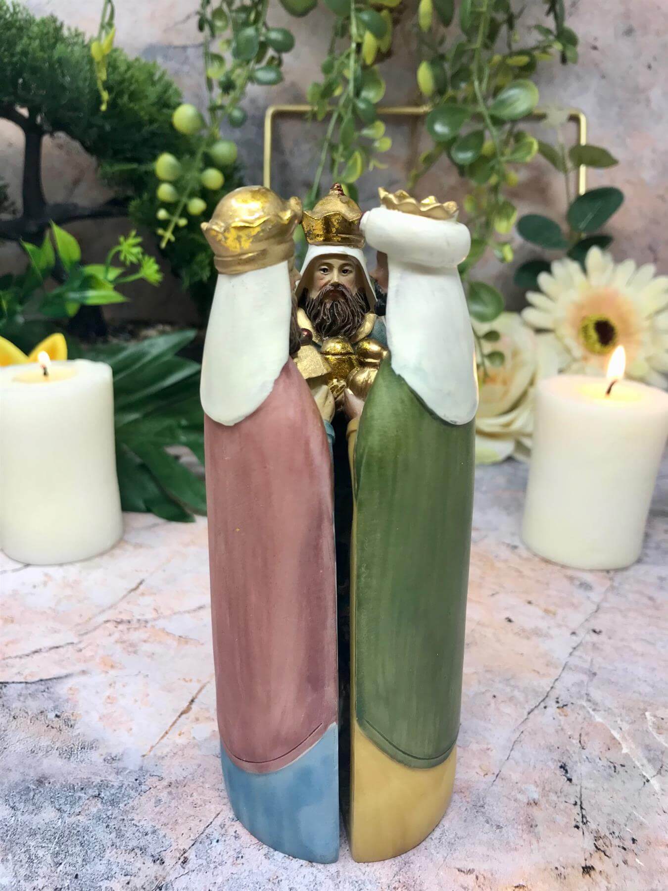 Nativity Triptych Religious Ornament Figurine Statue Symbol Worship ChristmasHand-cast nativity triptych, ideal for home decor or as a special gift. Crafted from high-quality resin and individually hand-finished. Brand new and boxed.Osiris Craftworks