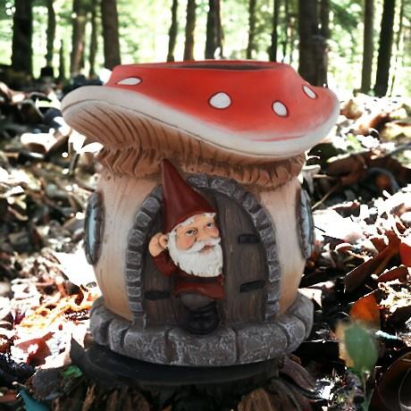 Whimsical Garden Gnome Resin Planter – Unique Mushroom House Design (15x15cm) – Charming Outdoor Décor