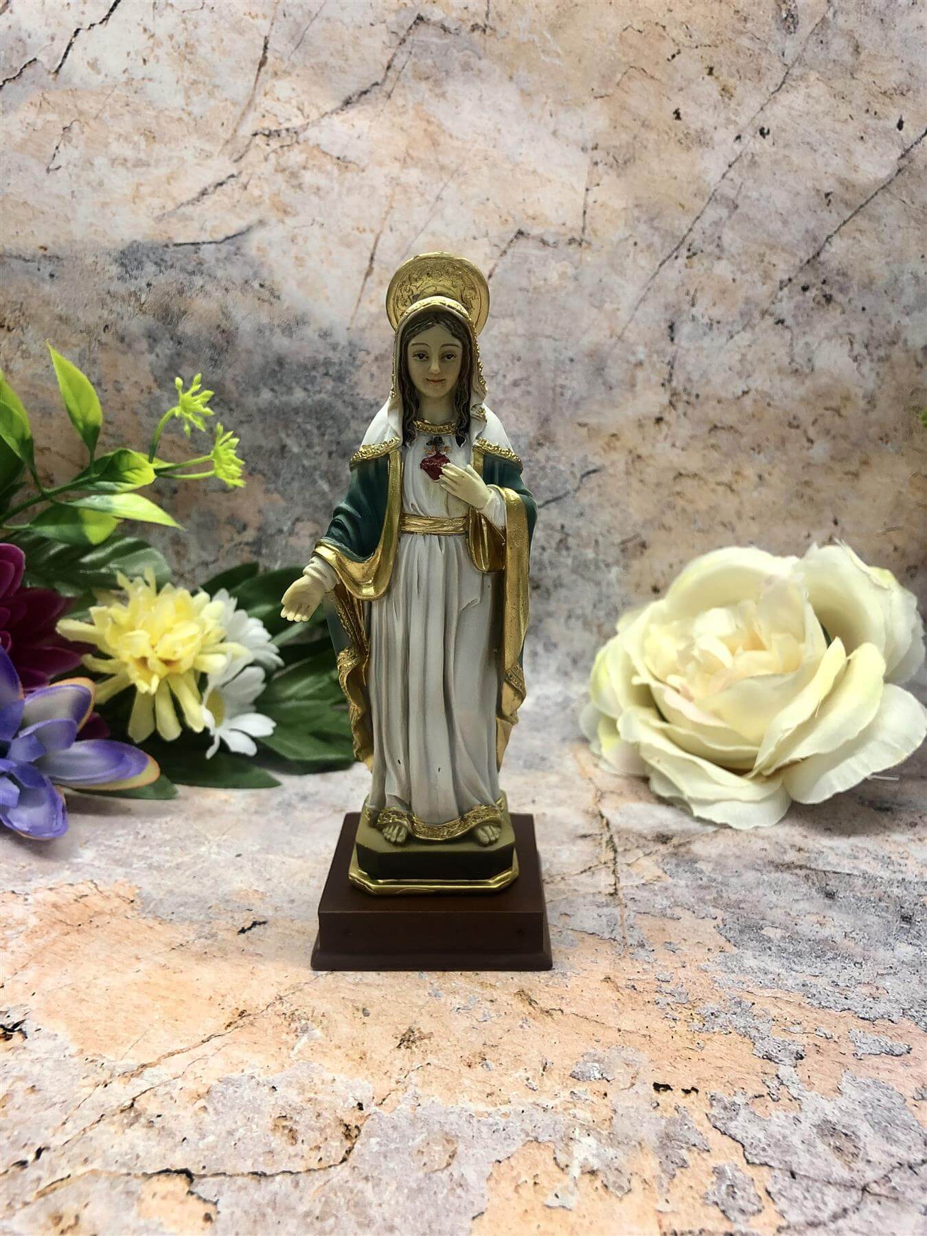 Blessed Virgin The Immaculate Heart of Mary Statue Ornament Figurine for Home or Chapel