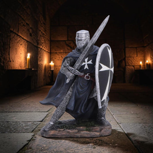 Dark Templar Knight Statue Figurine Ornament Medieval Crusader Sword Shield