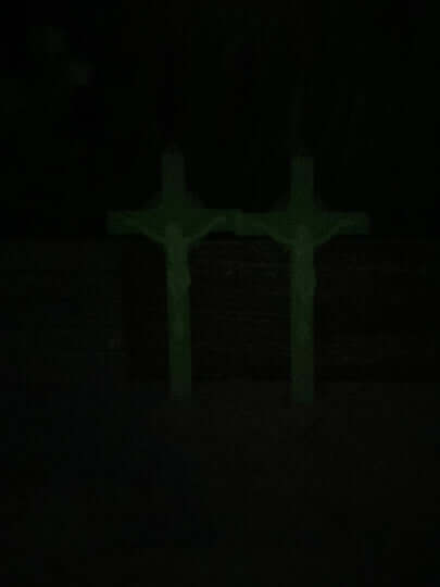 Pair of Glow-in-the-Dark Crosses | Spiritual Plastic Decor | 14 x 8cm | Enigmatic Nighttime Illumination | Unique Home & Garden Decor-Osiris Craftworks