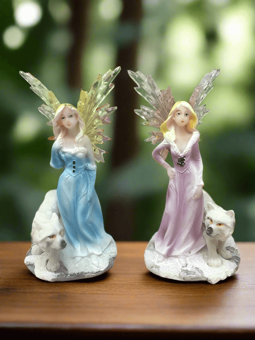 Paire de statues fantaisistes de fée et de loup : figurine fantastique délicate pour une chambre sur le thème des contes de fées !