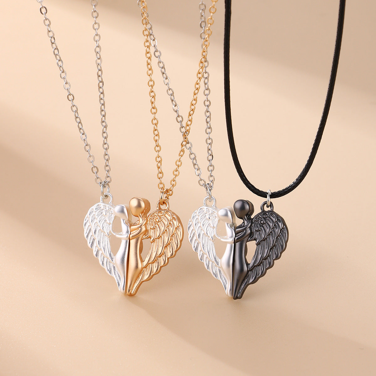 Two Novel Angel Wing Magnetic Couple Necklaces In Different Colors Can Also Be Jewelry For Good Friend To Commemorate Friendship