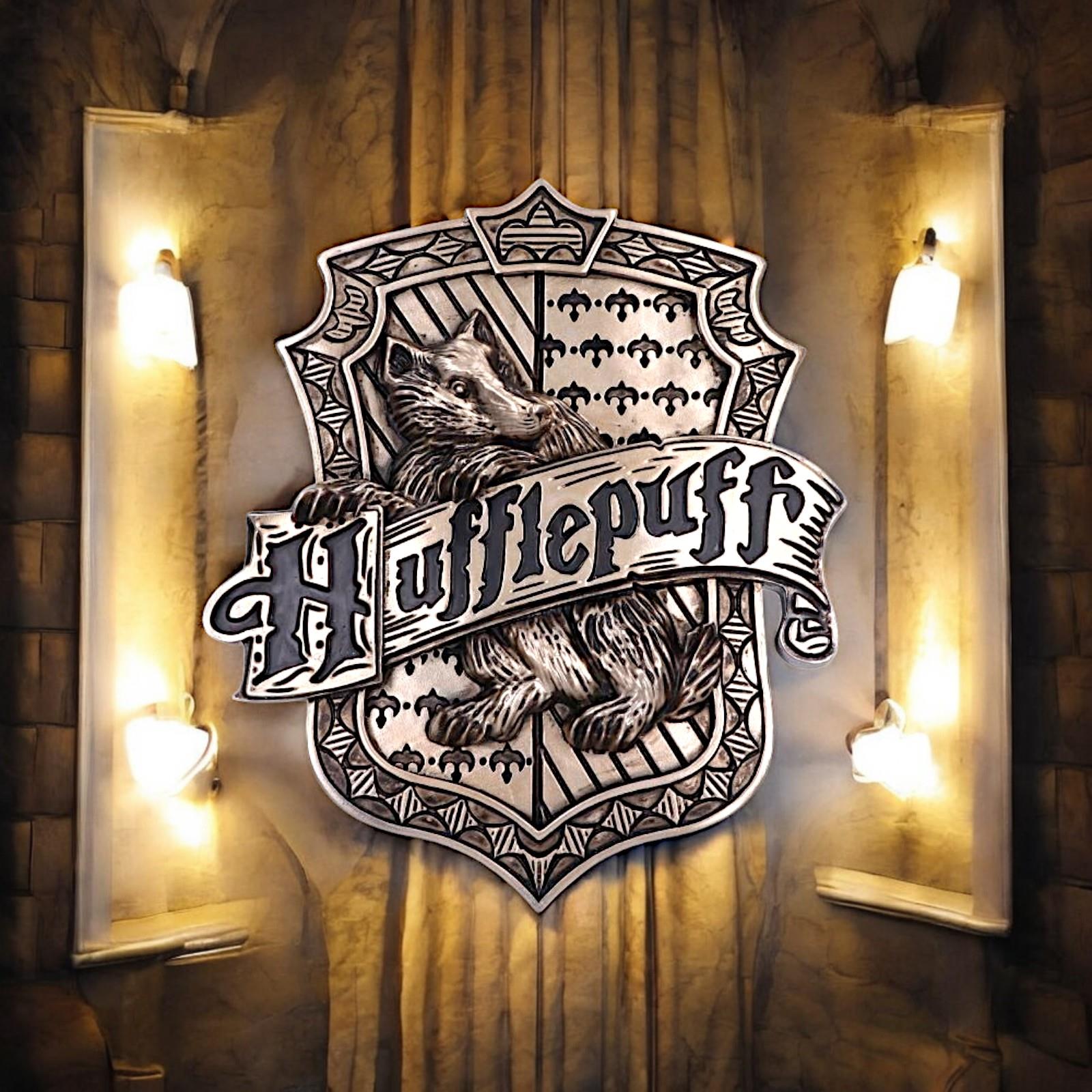 Hufflepuff Wall Plaque - Official Hogwarts Decor