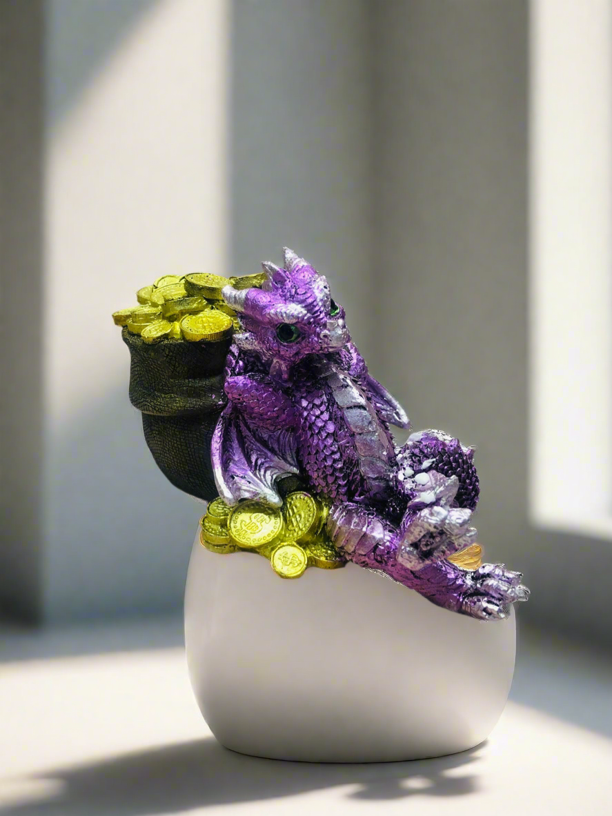 Figurine fantaisie de dragon violet fantaisiste avec un sac d'or Collection de dragons Fabriqué à la main à partir de résine de qualité