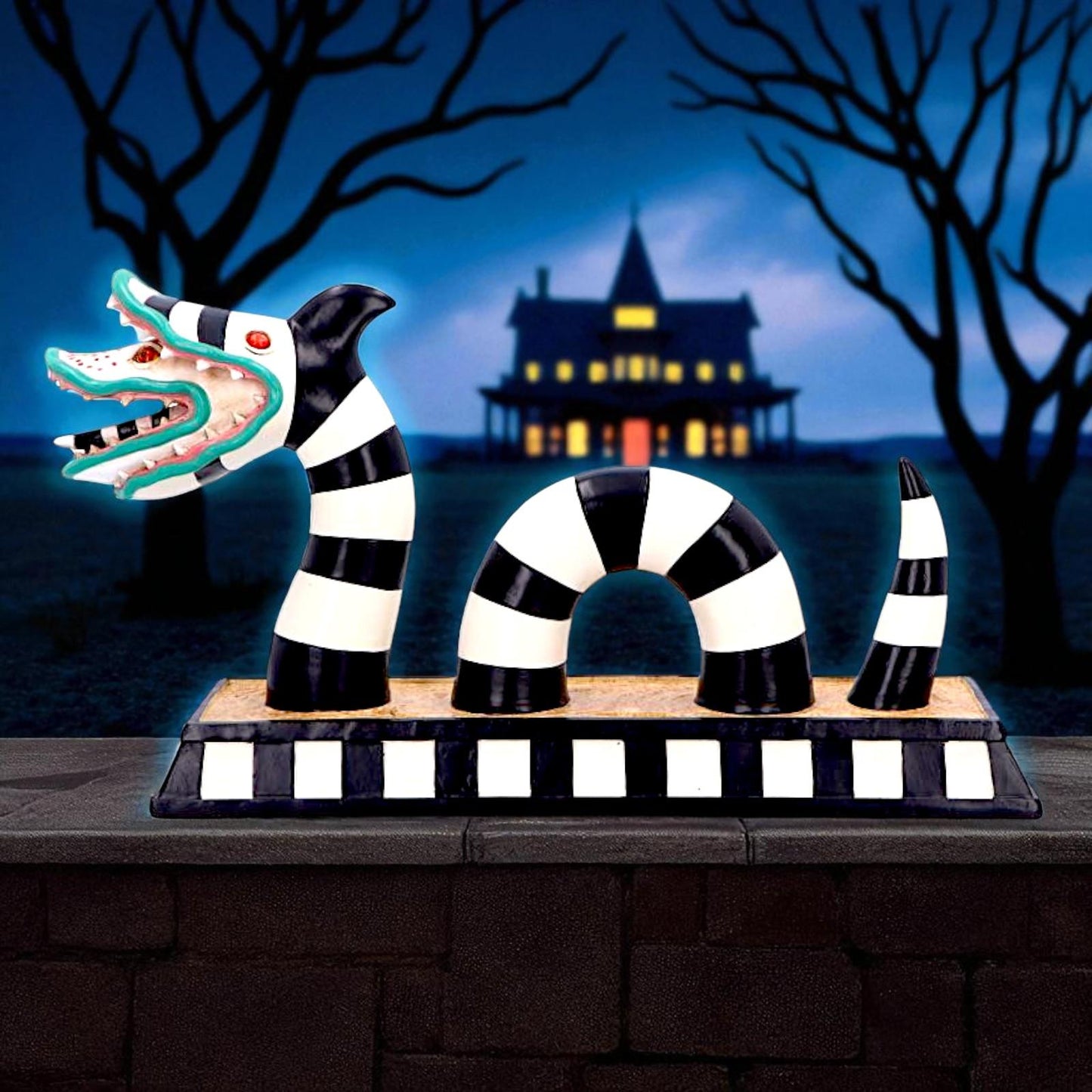 Official Beetlejuice Sandworm Statue Gothic Movie Memorabilia Horror Film Figure