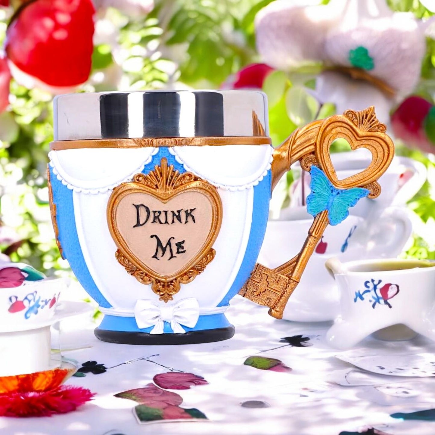 Pinky's Up Alice "Drink Me" Cup 11cm - Exclusive Nemesis Now Collection