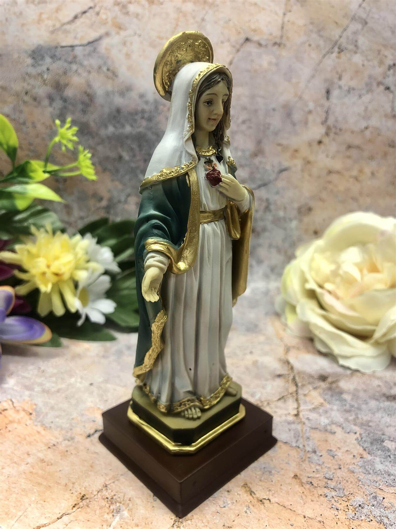 Blessed Virgin The Immaculate Heart of Mary Statue Ornament Figurine for Home or Chapel