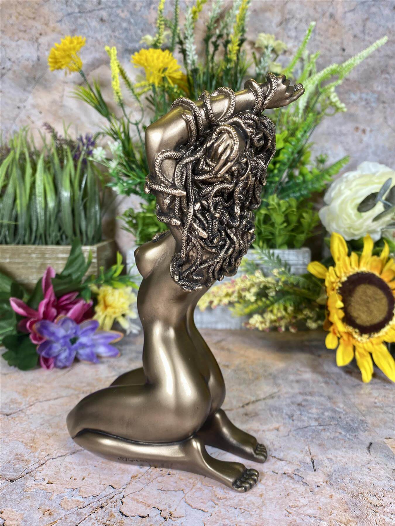 Exquisite Bronze Effect Medusa Sculpture - 21 cm Tall - Greek Mythology Artwork