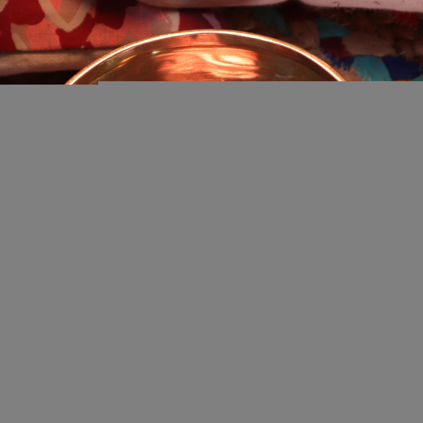 Small Shining Bell-Metal Handmade Singing Bowl (approx 550g) -13cm