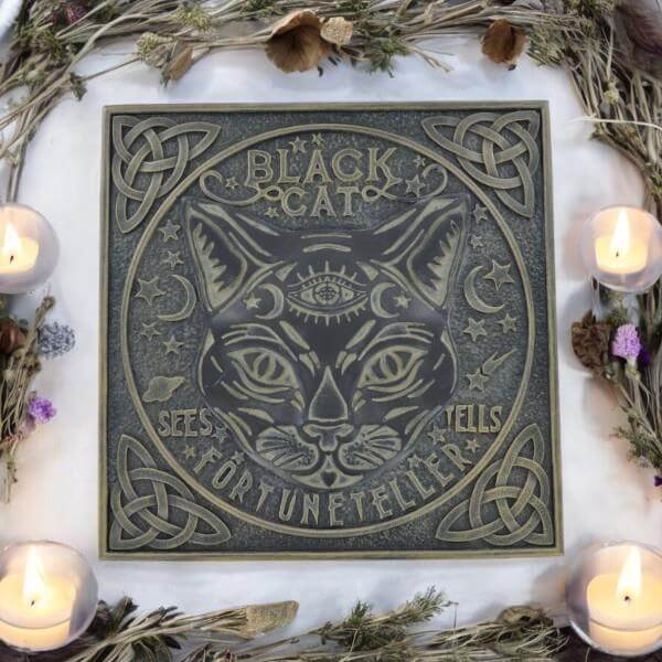 Mystical Black Cat Fortune Teller Wall Plaque - Celtic Gothic Decor, Wiccan & Pagan Resin Art - 26cm