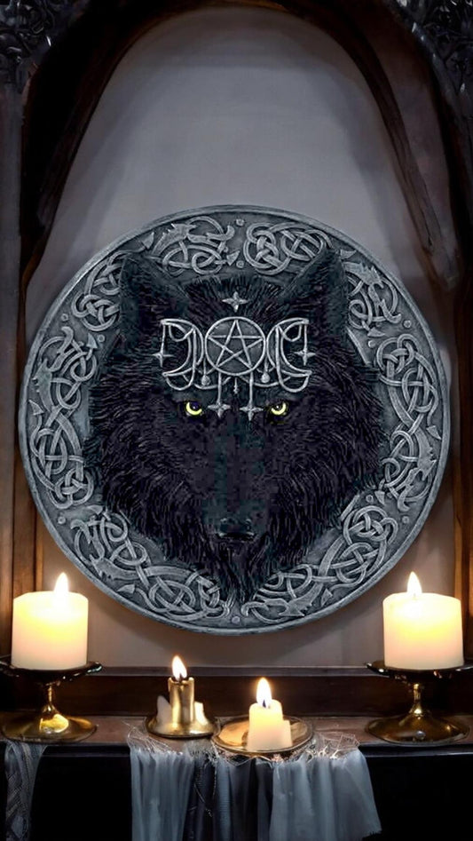 Black Wolf Celtic Pagan Wall Hanging Resin Plaque - Mystical Wiccan Home Decor 20cm