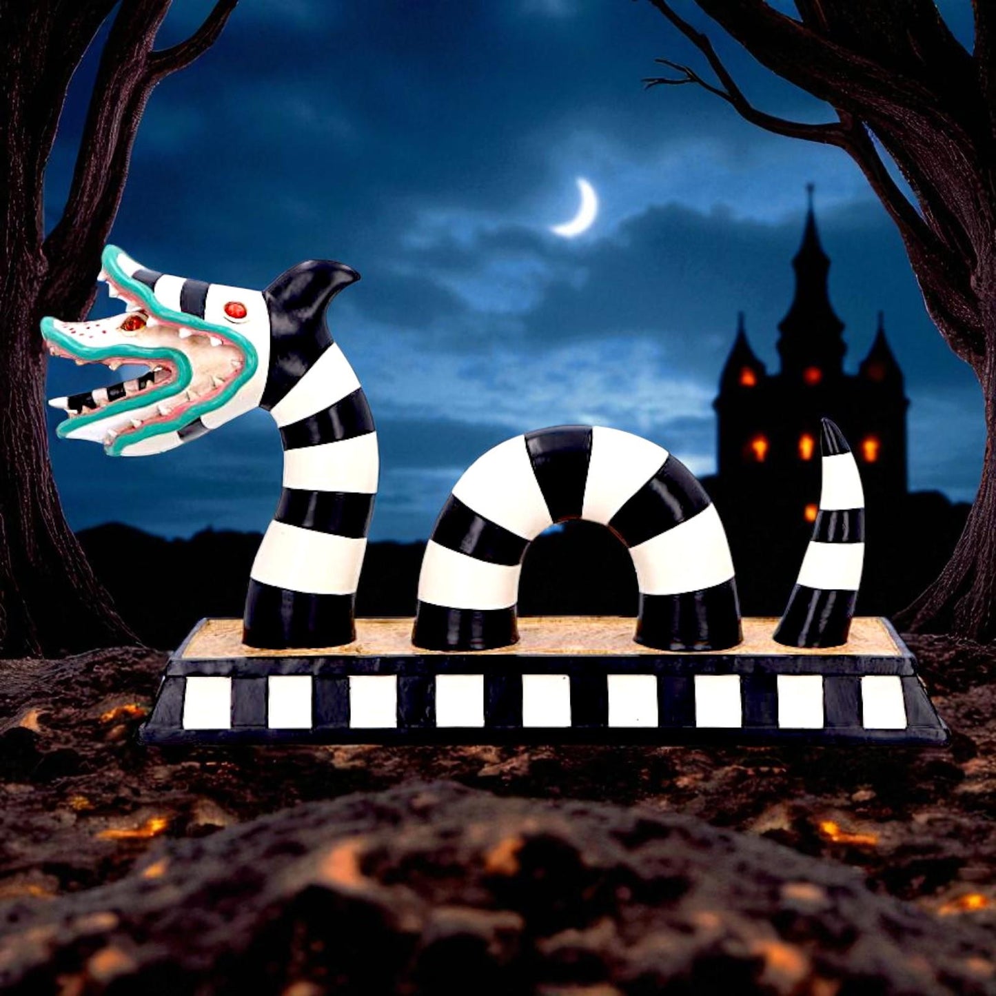 Official Beetlejuice Sandworm Statue Gothic Movie Memorabilia Horror Film Figure