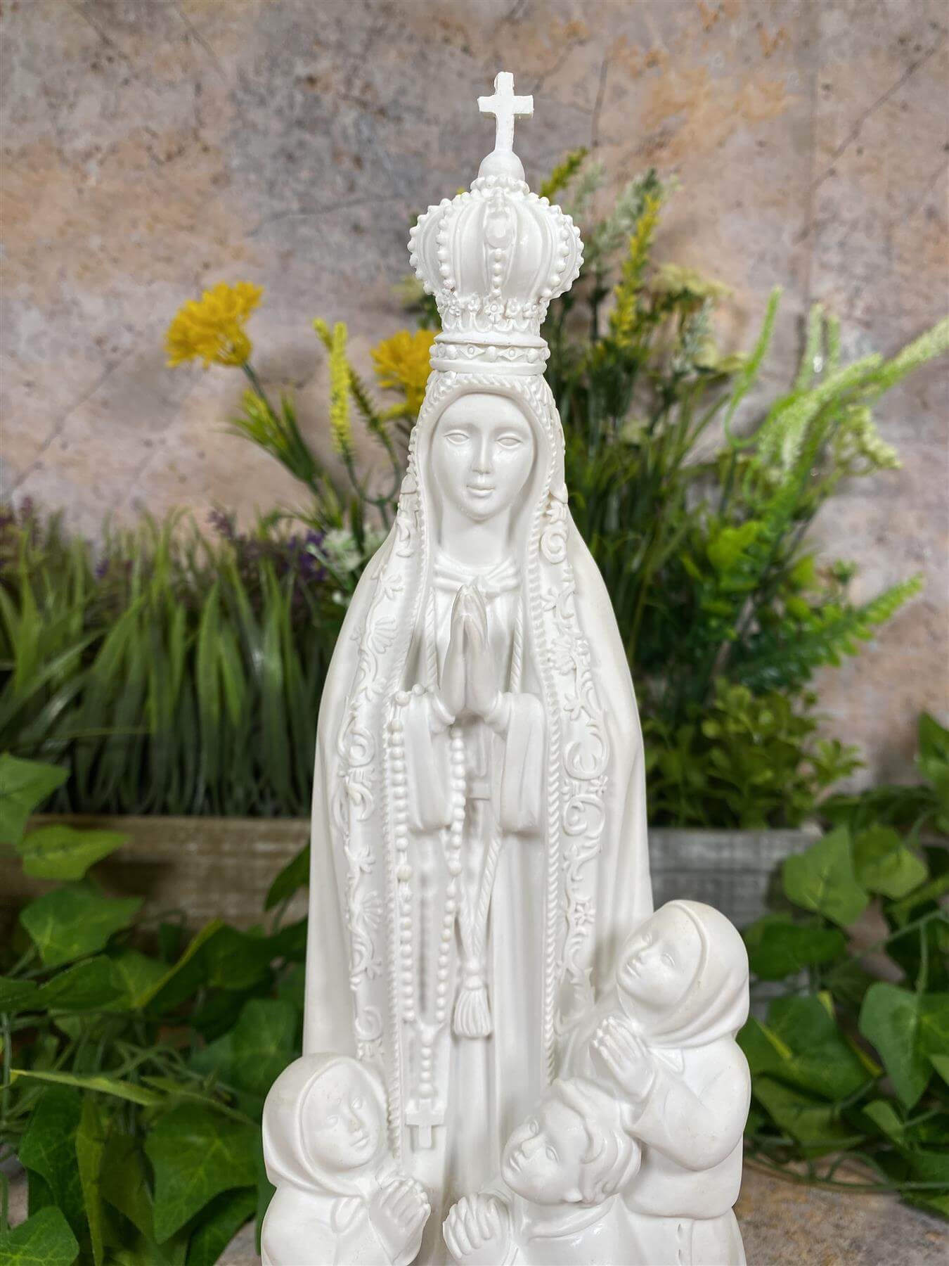 Exquisite Our Lady of Fatima Statue A Timeless Symbol of Faith and Devotion