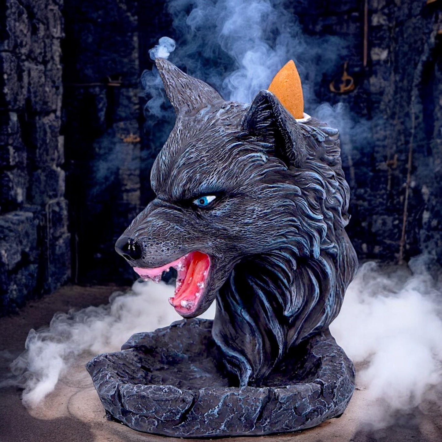 Dark Wolf Head Backflow Incense Burner | Hand-Painted Resin Aromatherapy Ornament 11.5cm