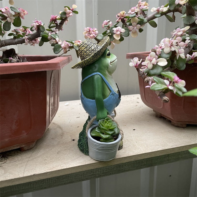 Frog Carrying Barrel Garden Resin Flowerpot