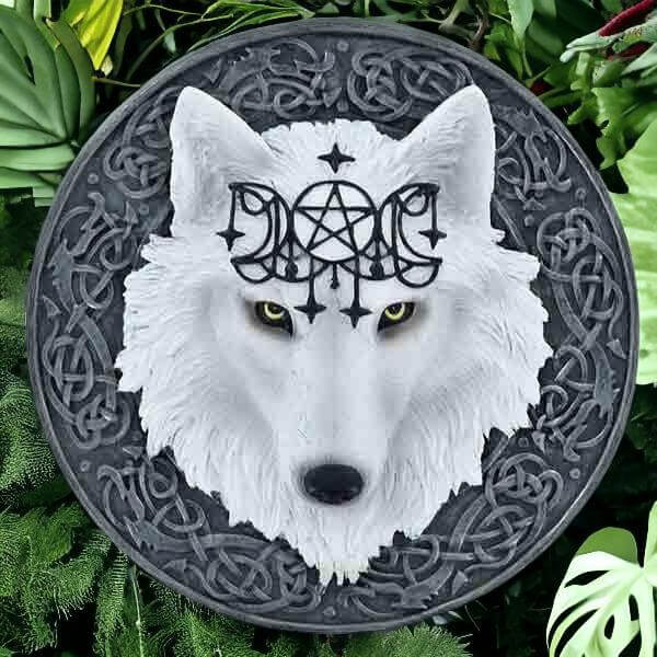 Mythical Wolf Wall Plaque Resin Celtic Knotwork, Mystical Home Decor, Spiritual Wall Art, Pagan Ornament, Enigmatic Wolf Design