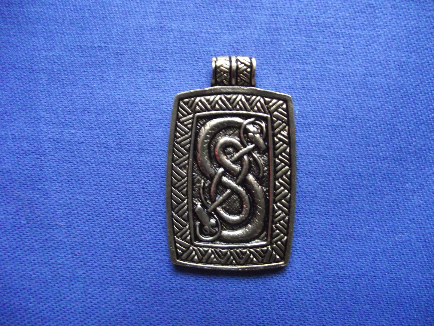 Antique Gold Effect Urnes Snakes Amulet Handcrafted Viking Talisman Pendant for Skill and Ingenuity with Protective Pouch and Thong Necklace