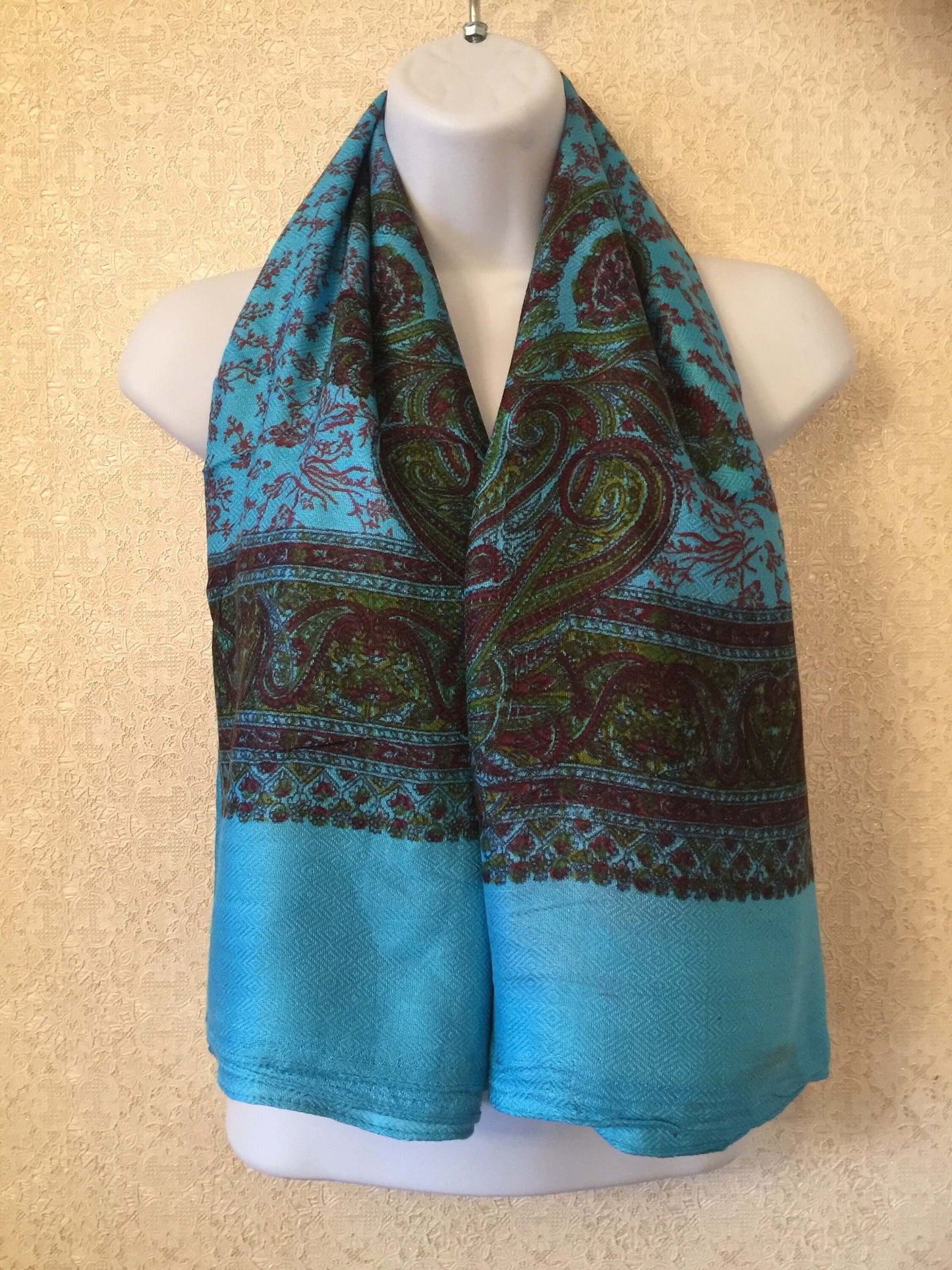 Turquoise Paisley Rayon Scarf - Bohemian Chic 100x100cm Wrap - Exquisite Artisanal Patterned Scarf - Fashionable All-Season Accessory