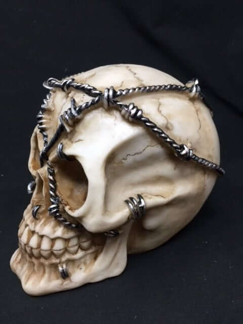 Barbed Skull Sculpture Figurine Gothic Horror Ornament Figure Decoration Gift-Osiris Craftworks