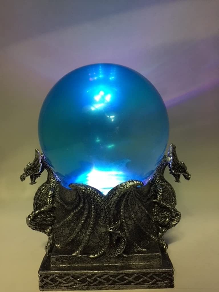 Boule de cristal Mystic Aura Dragon avec lumière LED - Orbe de dragon en résine enchantée, décor fantastique magique, sphère illuminée de 16 cm