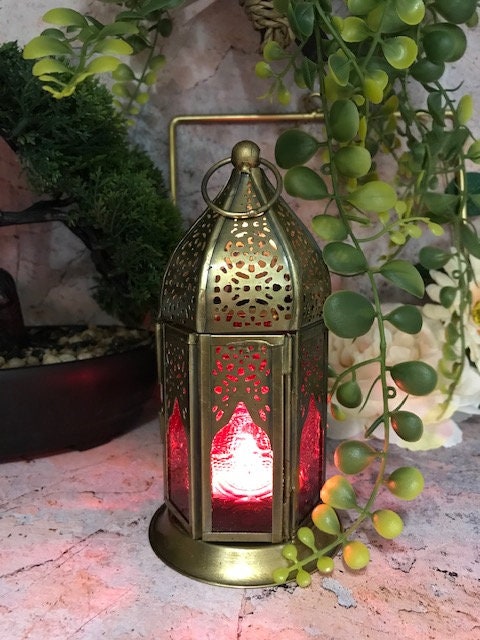 Lanterne en laiton de style marocain, bougeoir en verre rouge antique, décoration de la maison