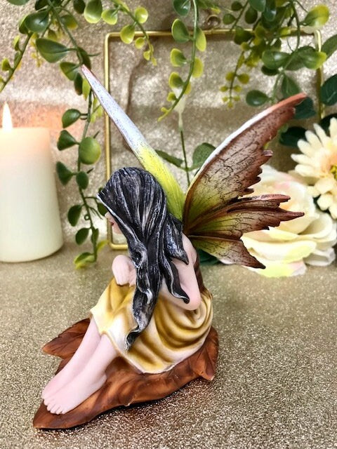 Captivating Leaf Fairy Figurine – A Charming Fairy Statue Gift to Inspire Fairytale Dreams-Osiris Craftworks