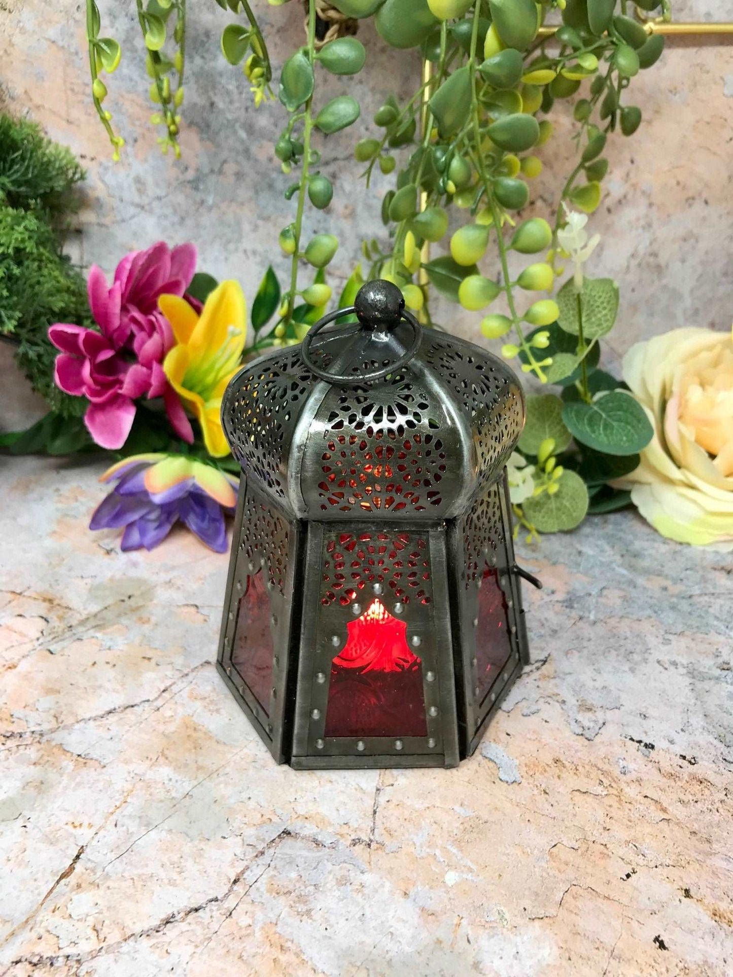 Antique Effect Moroccan Style Lantern Candle Red Glass Tealight Holder Seasonal Decor Home Lighting Ornament