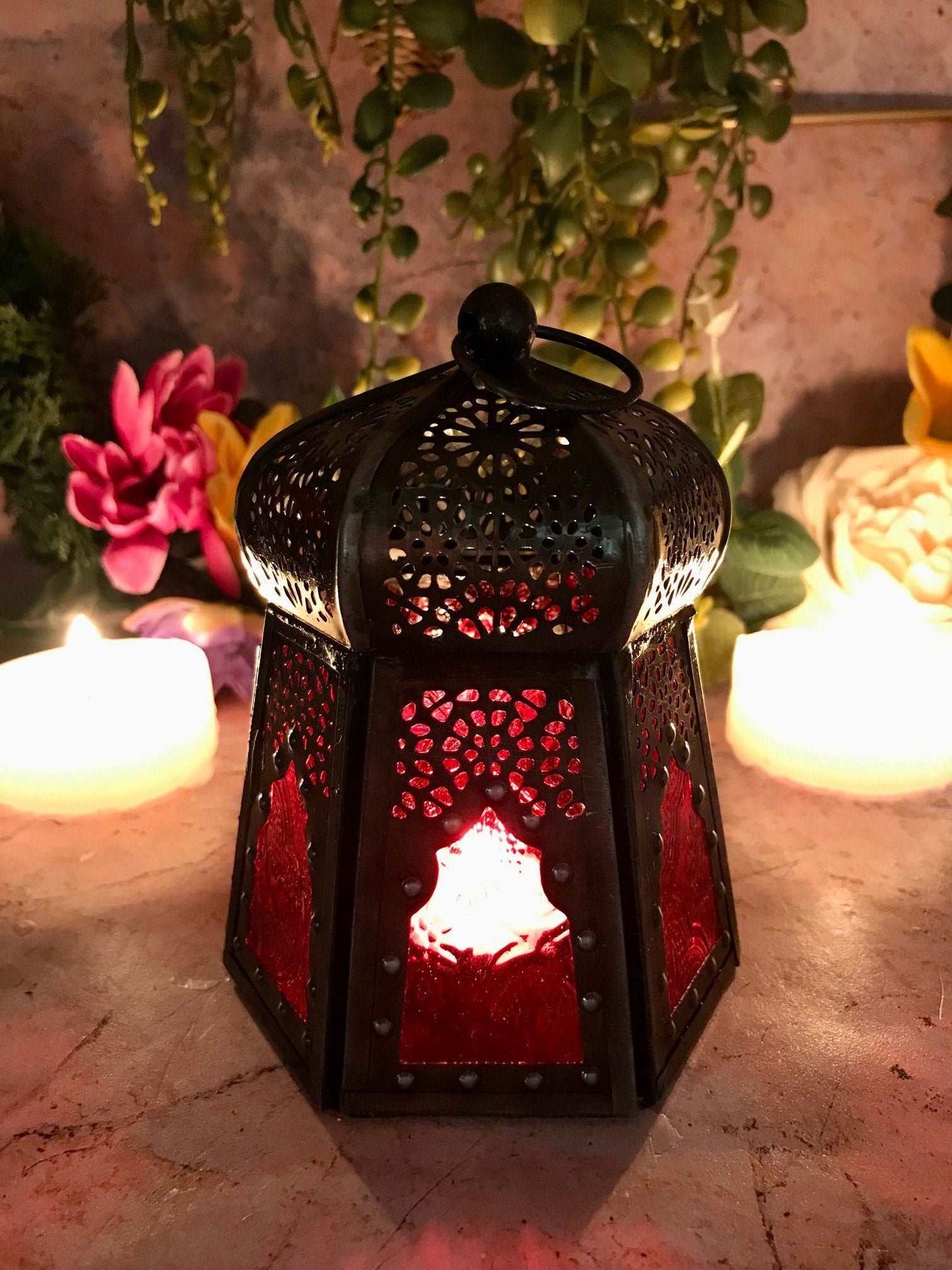 Antique Effect Moroccan Style Lantern Candle Red Glass Tealight Holder Seasonal Decor Home Lighting Ornament