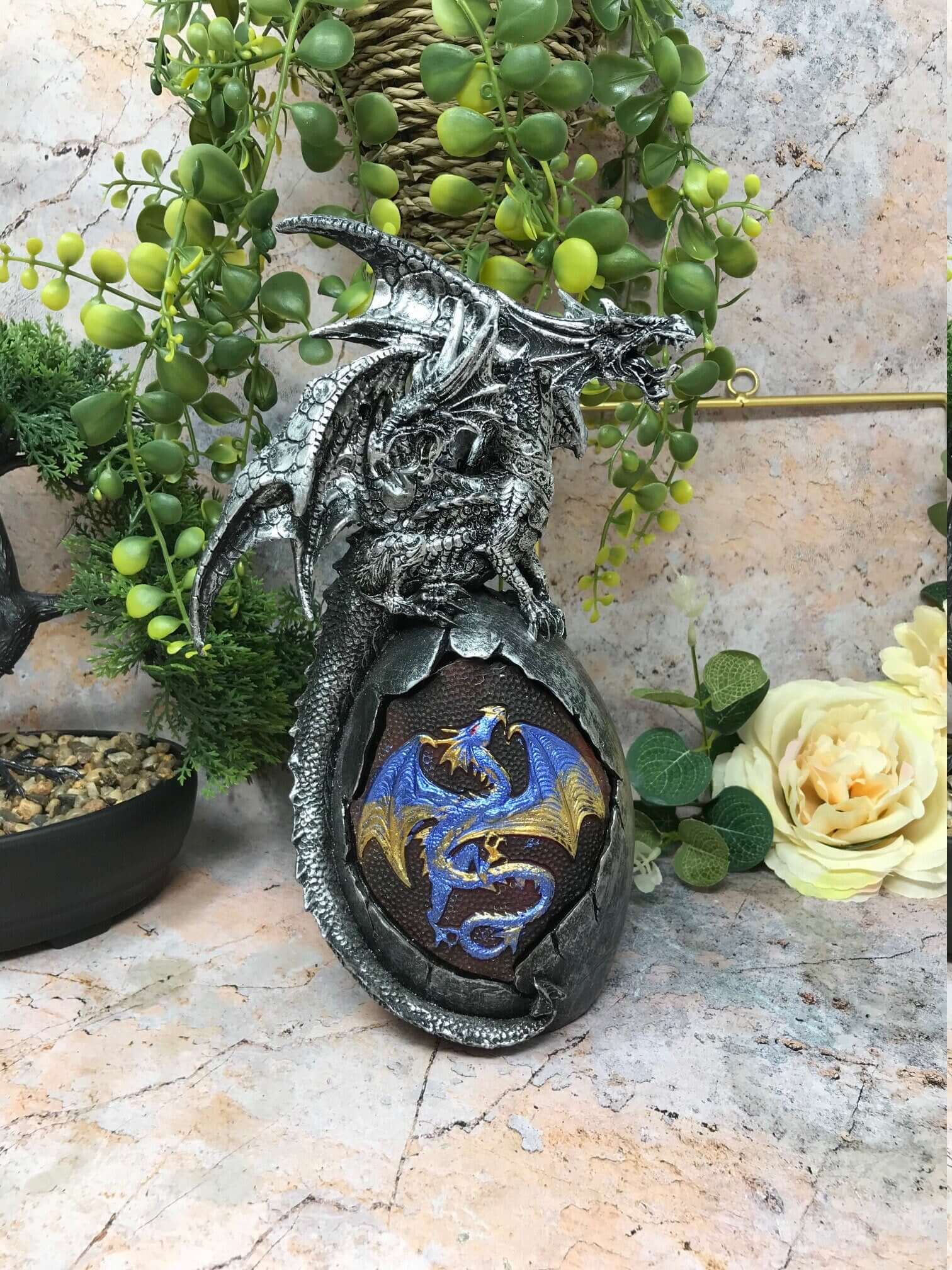 Dragon Egg with LED Light Fantasy Sculpture Mythical Statue Ornament Gothic Gift-Osiris Craftworks