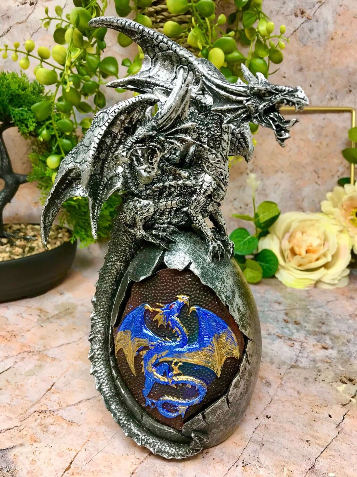 Dragon Egg with LED Light Fantasy Sculpture Mythical Statue Ornament Gothic Gift-Osiris Craftworks