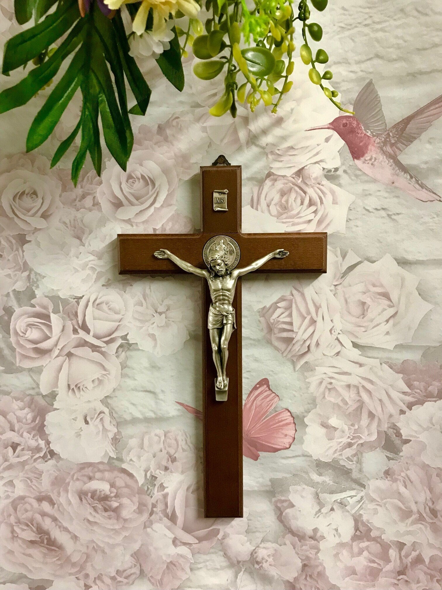 Wooden Crucifix Hanging Cross Brass Corpus Christi Jesus Christ Religious 28cm-Osiris Craftworks