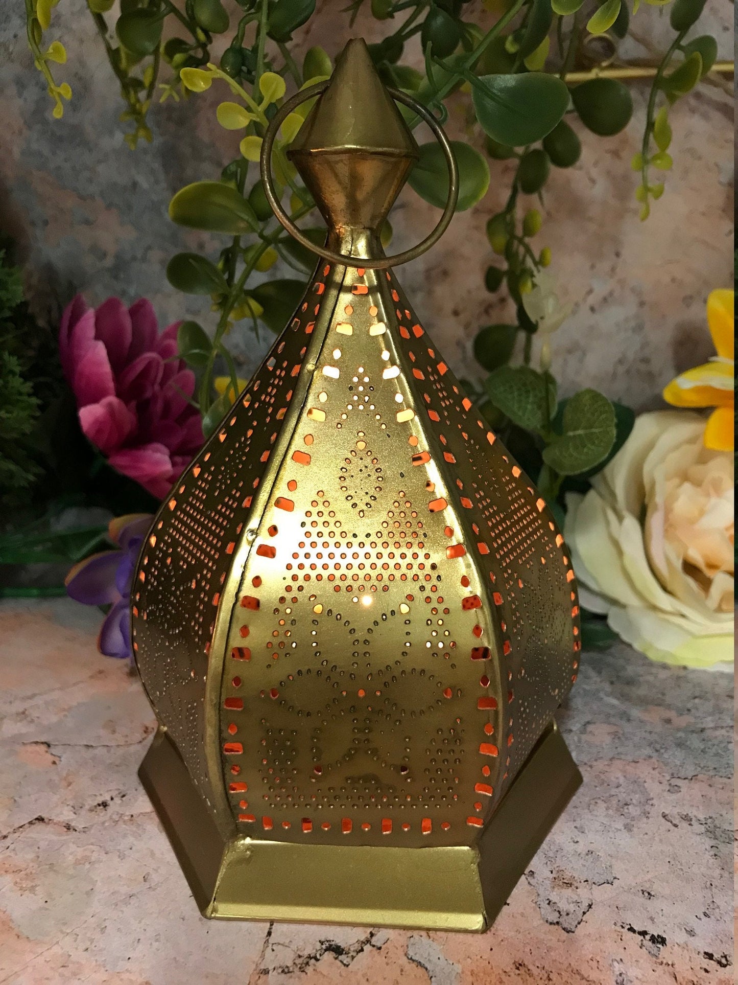 Lanterne en fer de style marocain à motifs, support pour bougie chauffe-plat à LED, décoration de la maison