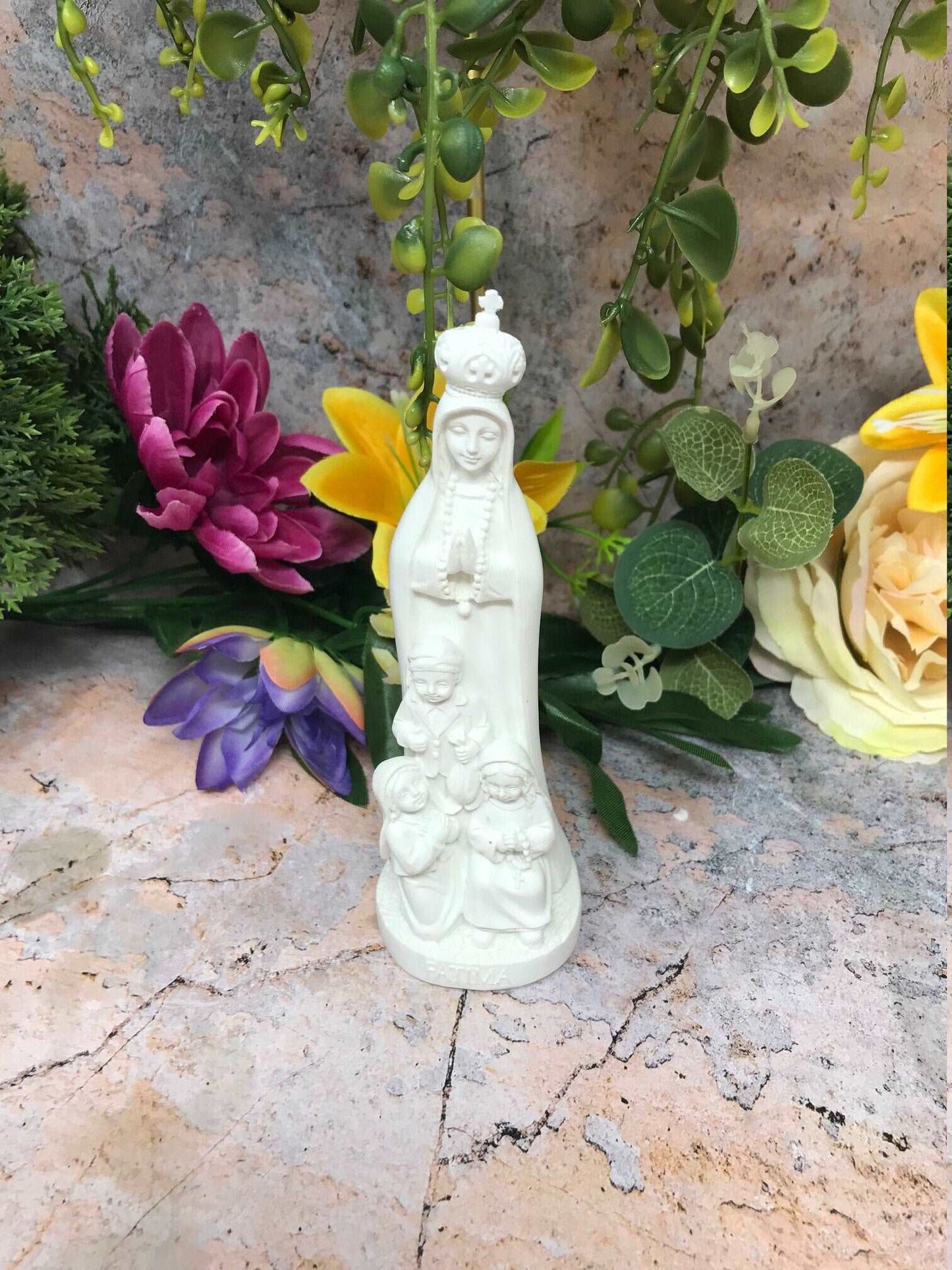 Blessed Virgin Mary Our Lady of Fatima with Children Statue Ornament Sculpture-Osiris Craftworks