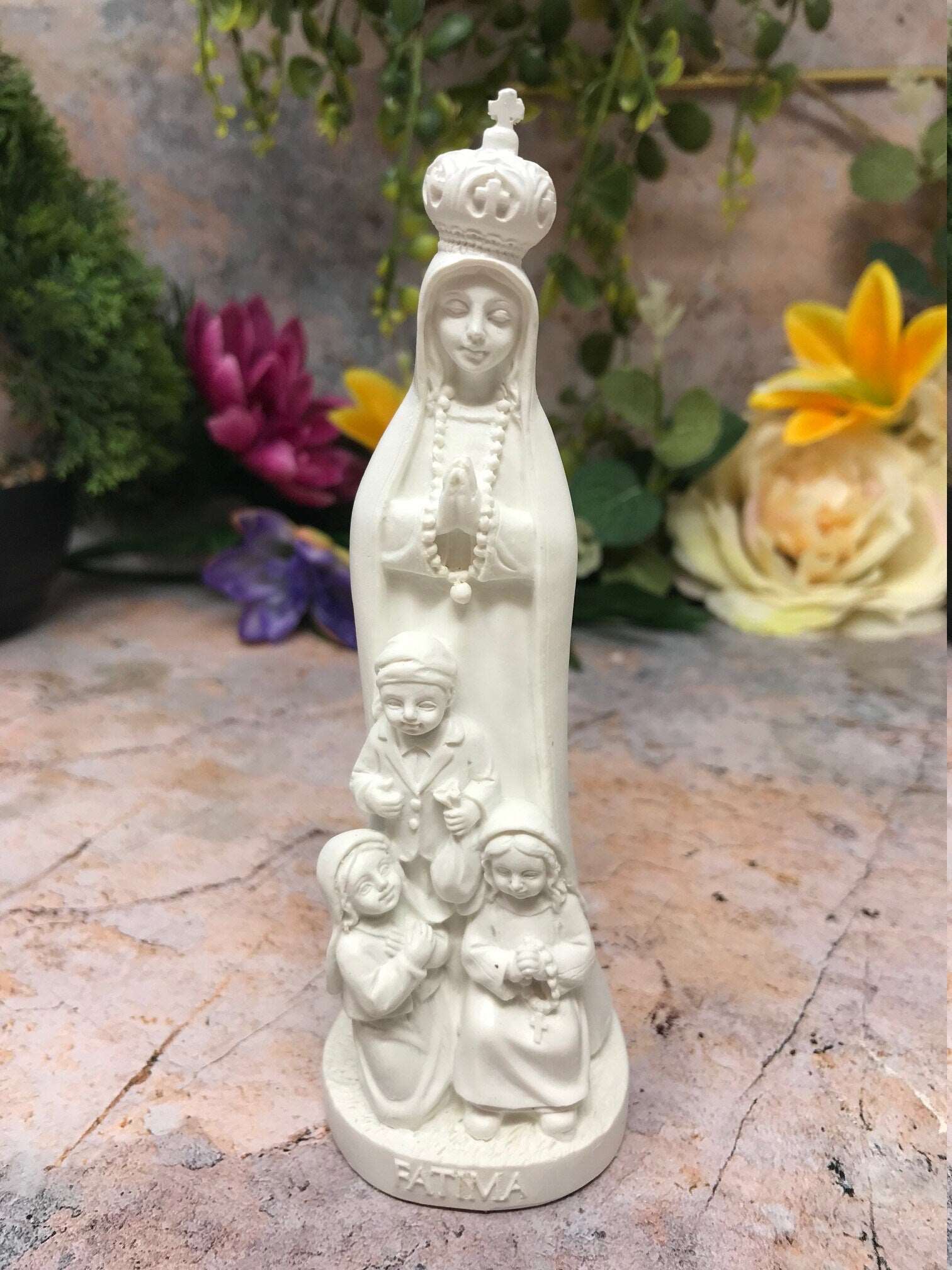 Blessed Virgin Mary Our Lady of Fatima with Children Statue Ornament Sculpture-Osiris Craftworks