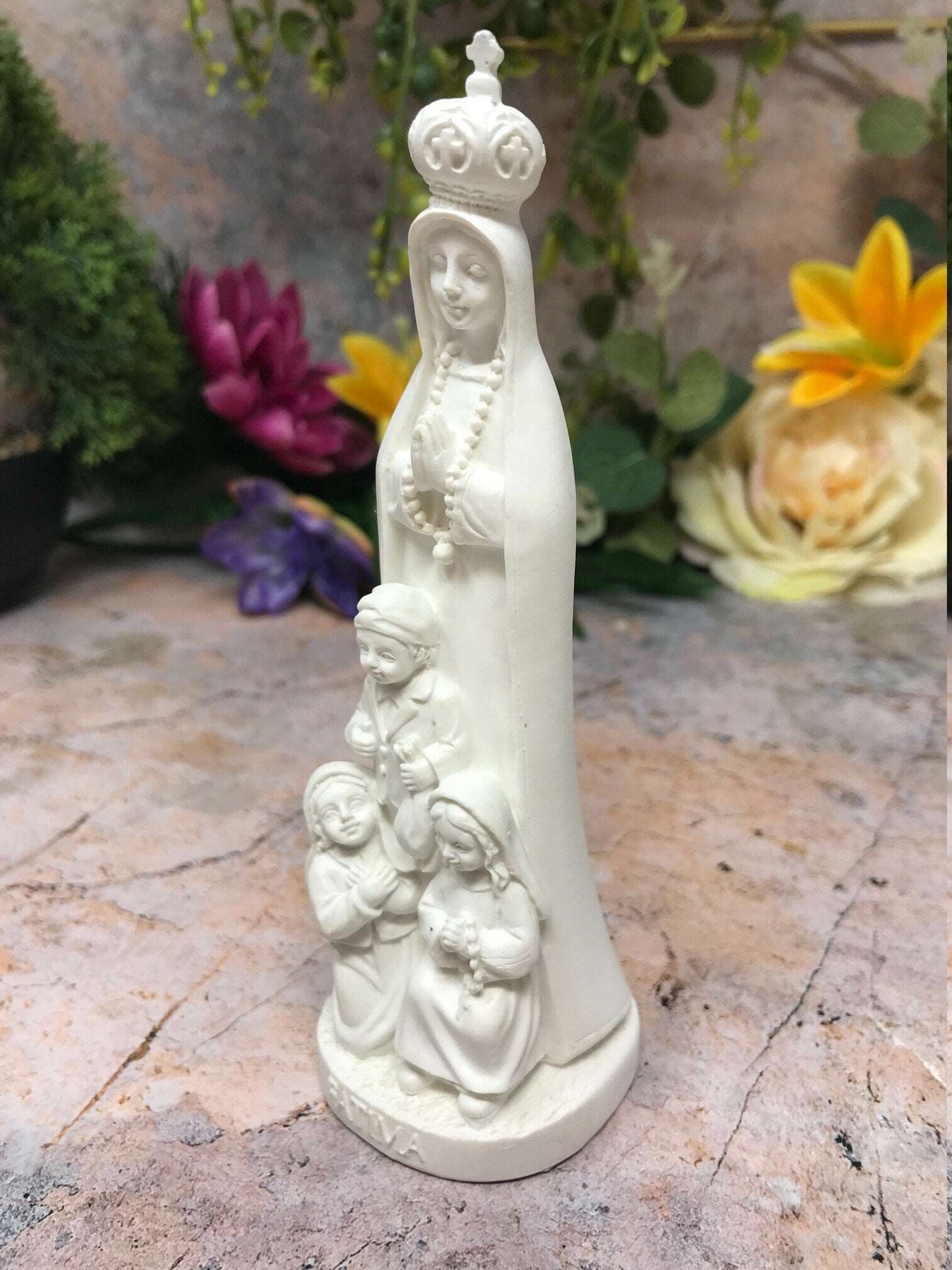 Blessed Virgin Mary Our Lady of Fatima with Children Statue Ornament Sculpture-Osiris Craftworks