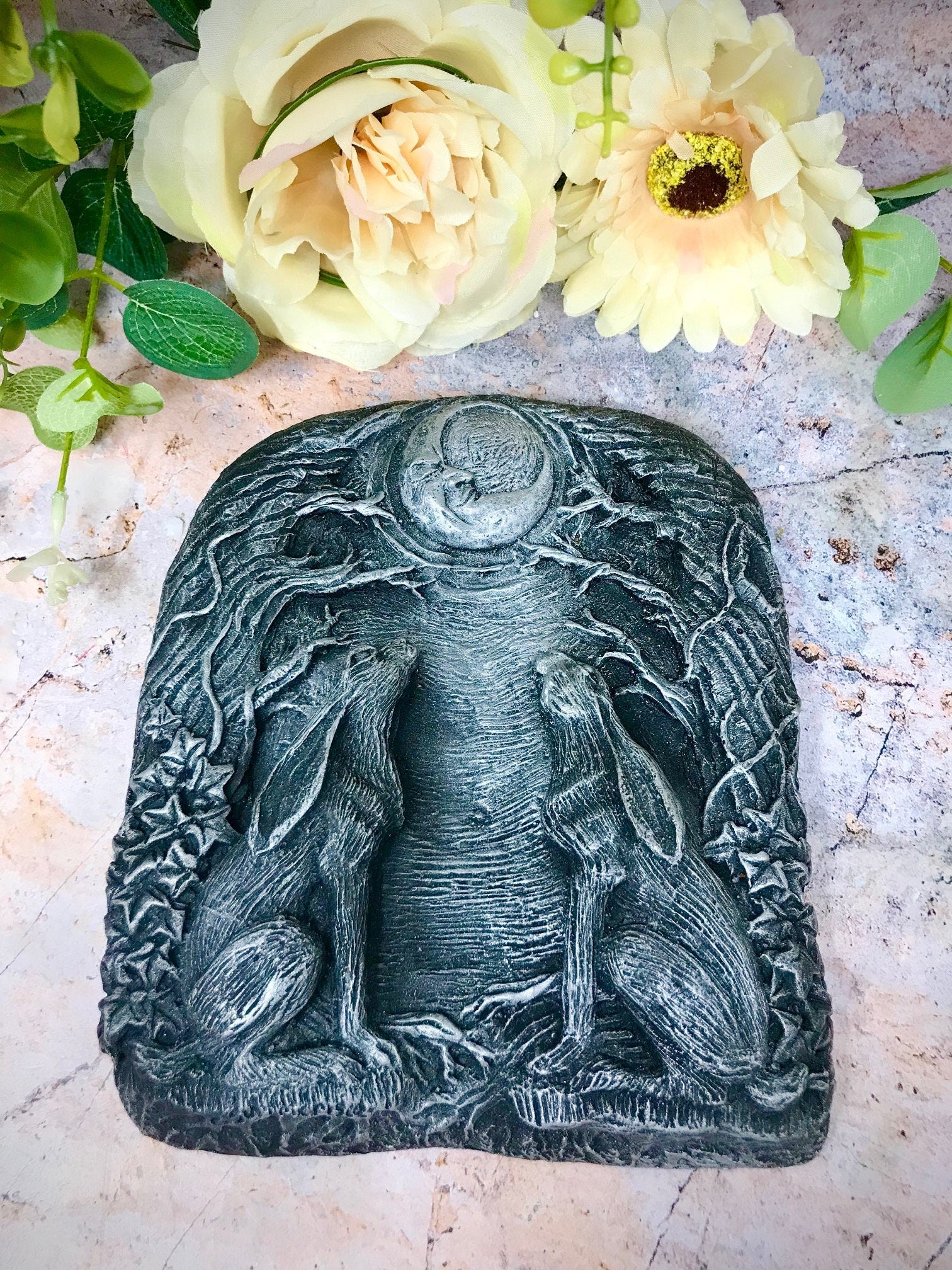 Silver Effect Magical Moon Hares Wall Plaque Pagan Statue Moongazing Wiccan Sculpture Ornament-Osiris Craftworks