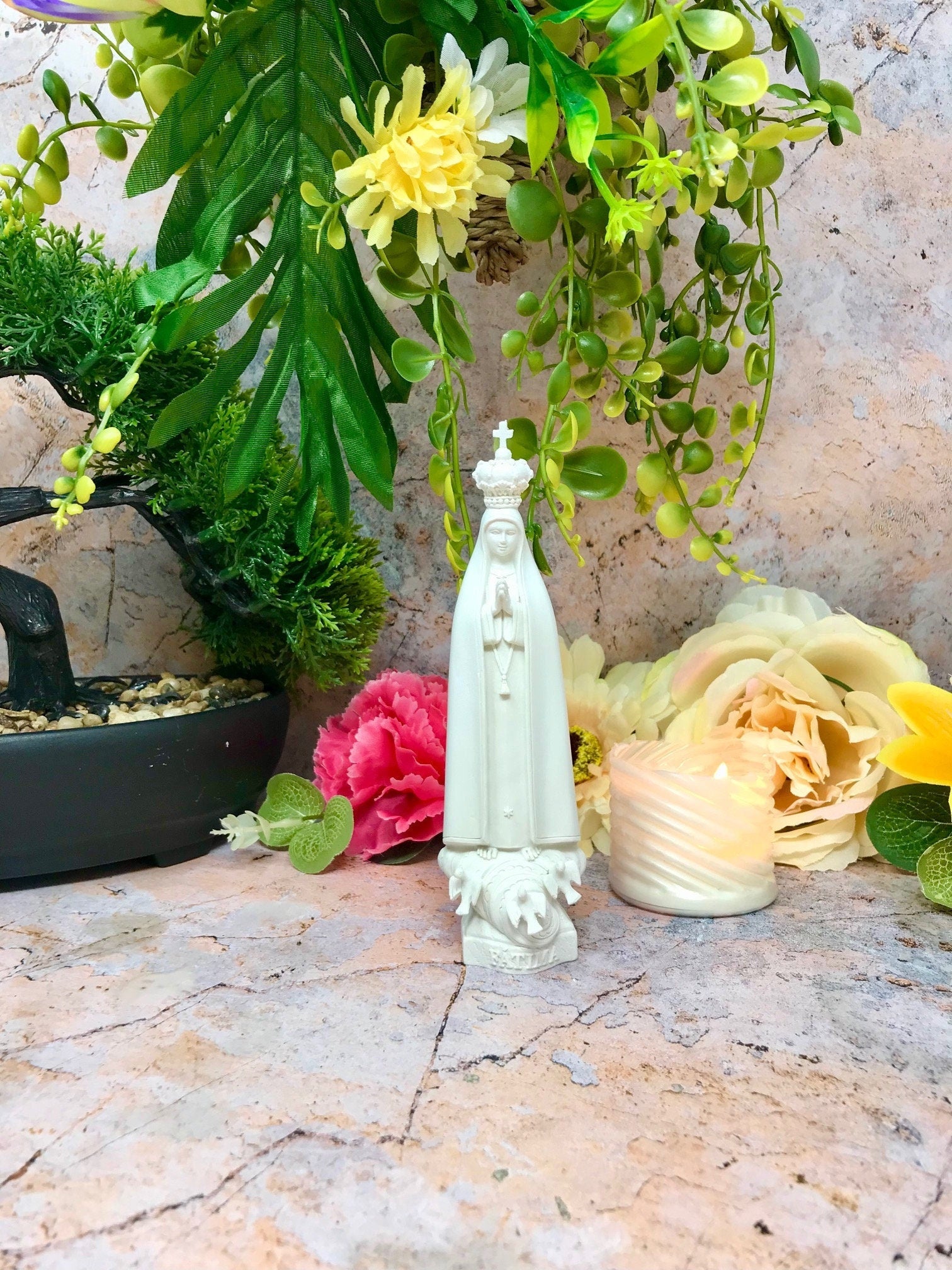 Sacred Our Lady of Fatima Figurine - Beautiful Blessed Virgin Mary Statue for Home Decor or Gift-Osiris Craftworks