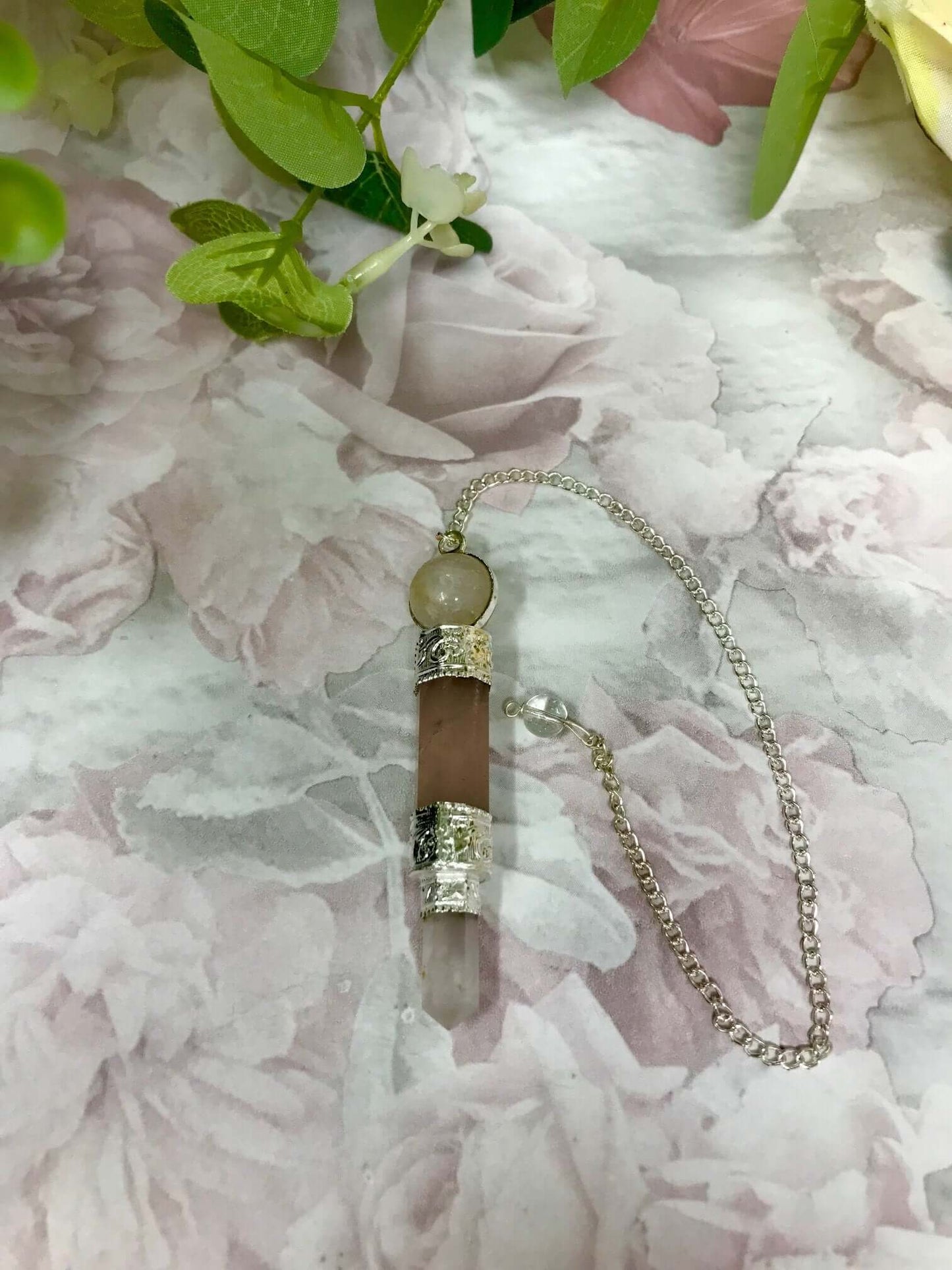 Pendule de radiesthésie en cristal de baguette de générateur de quartz rose guérison Reiki des chakras