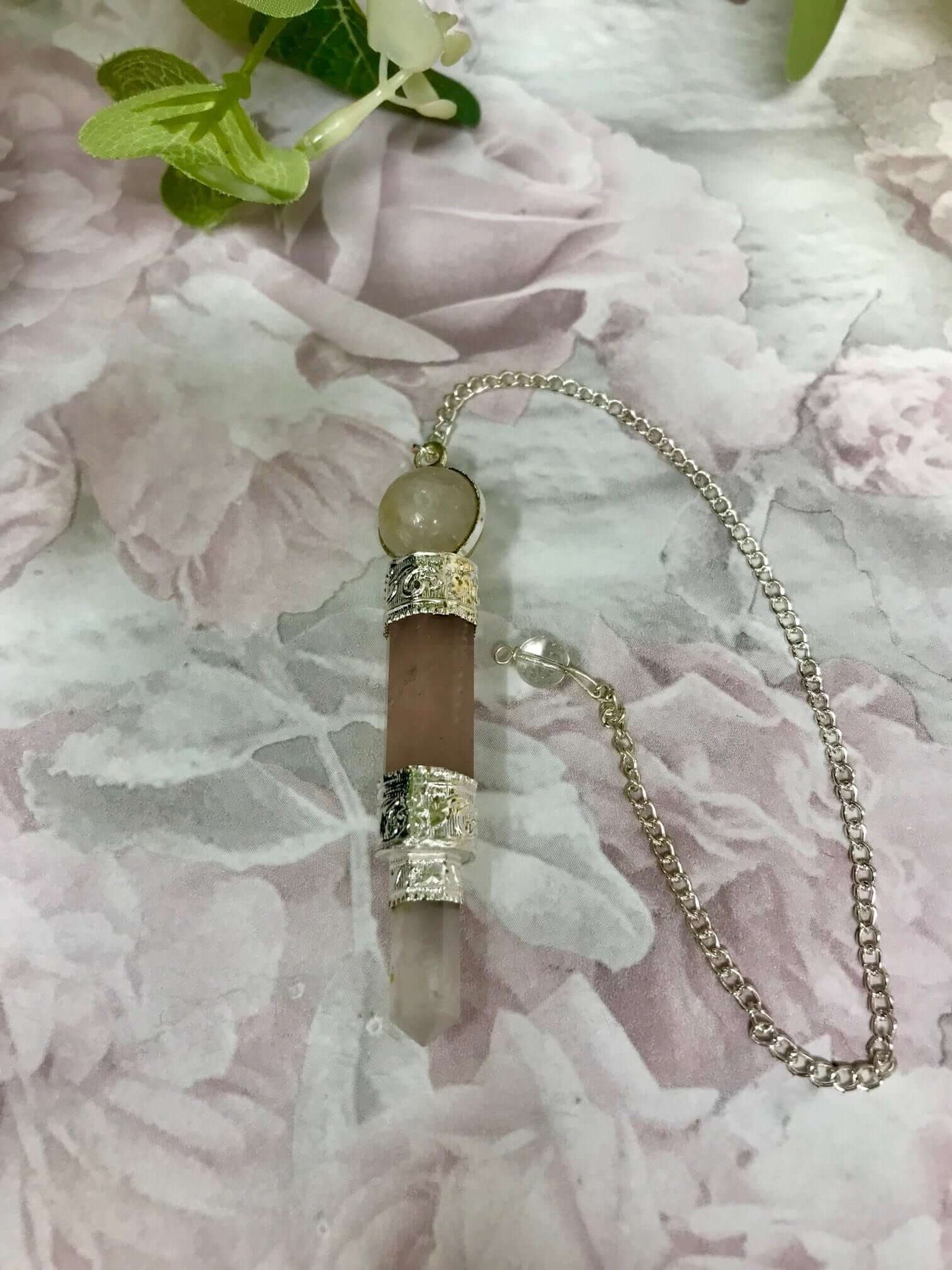 Pendule de radiesthésie en cristal de baguette de générateur de quartz rose guérison Reiki des chakras